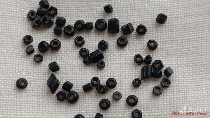 Антикварный чёрный бисер 19 век