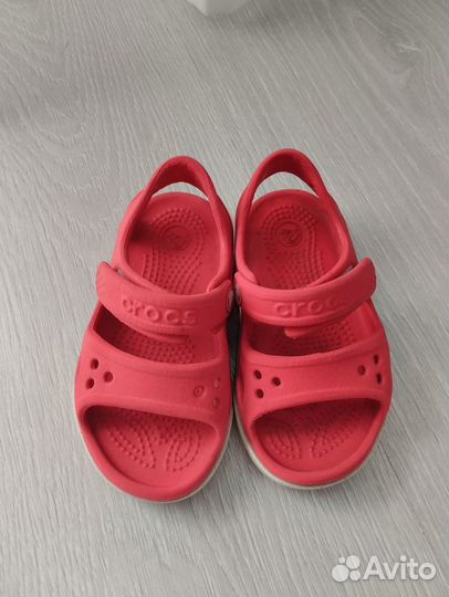 Босоножки для девочки crocs 13 см