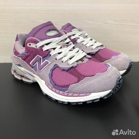 Кроссовки New Balance 2002r женские сиреневые