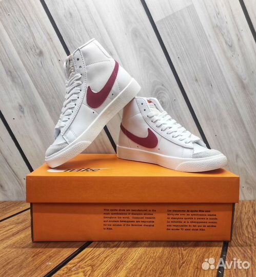 Кроссовки Nike Blazer mid 77 женские