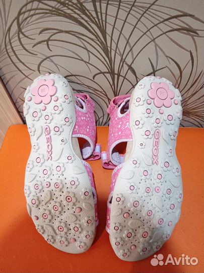 Сандалии для девочки