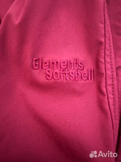 На мембране ветровка bergause оригинал