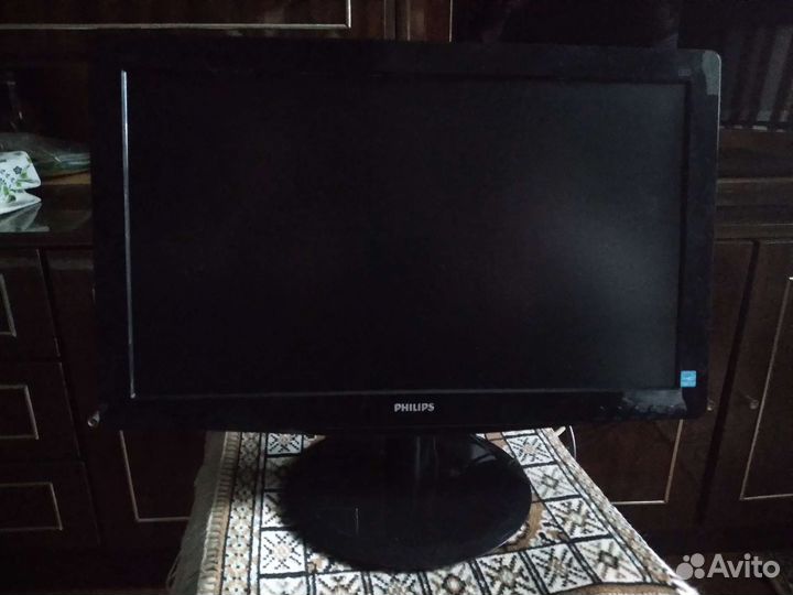 Монитор Philips 196V3L