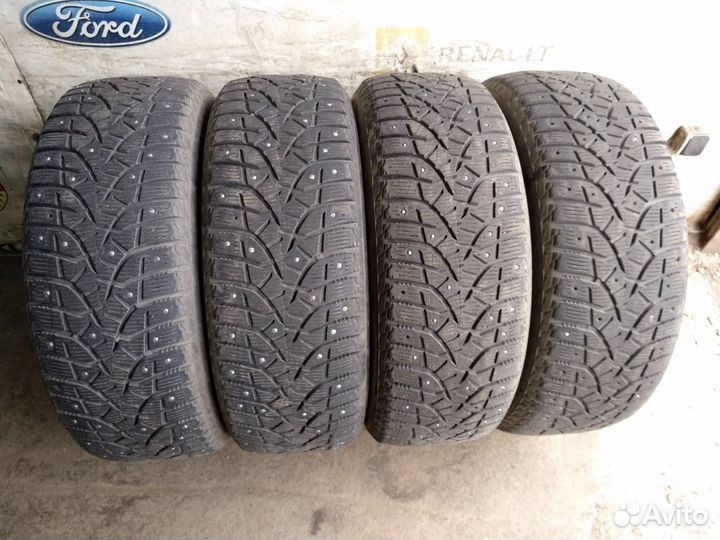 Bridgestone Blizzak Spike-02 SUV 265/60 R18 114T