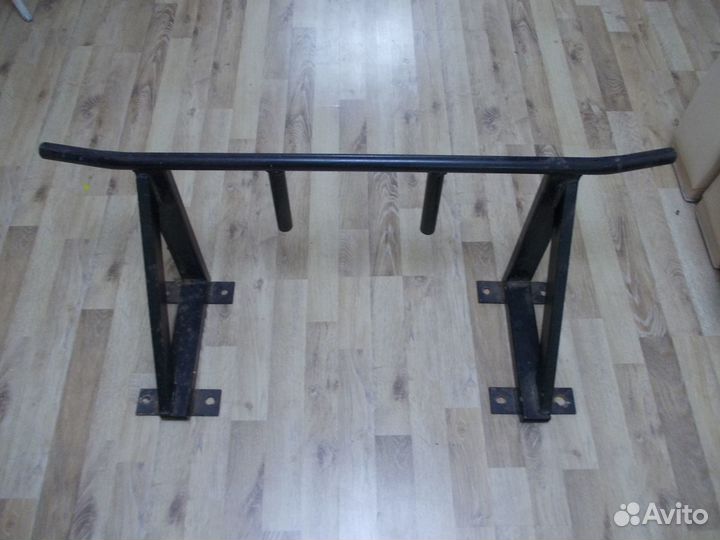 Турник настенный бу