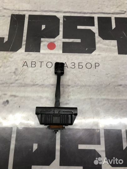 Ограничитель двери передний правый Bmw X5 E70 4.8