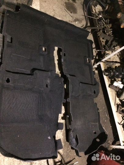 Ковёр салона Mitsubishi asx