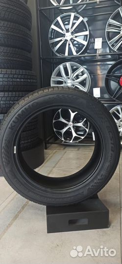 Kumho Ecsta PS71 275/40 R19