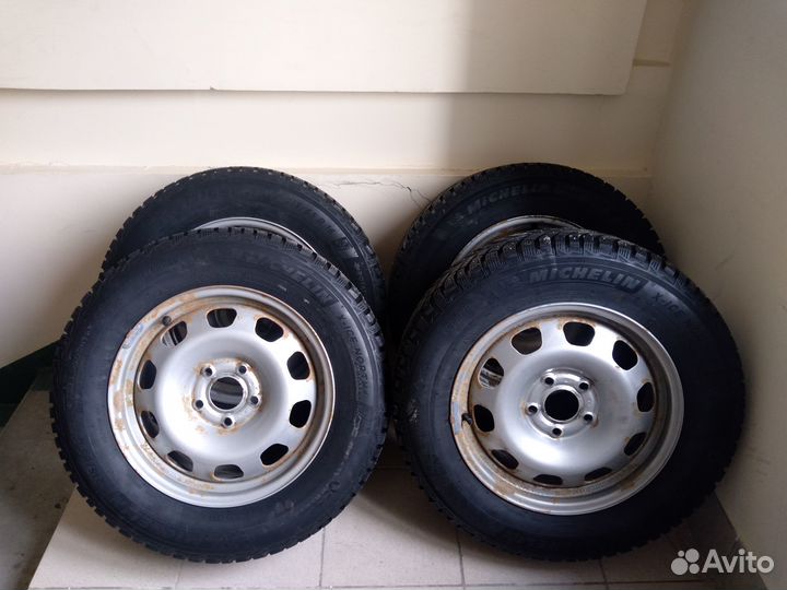 Комплект колес на renault Duster