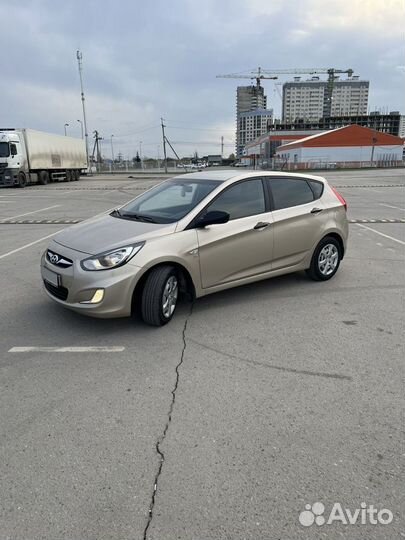 Hyundai Solaris 1.6 AT, 2011, 138 000 км