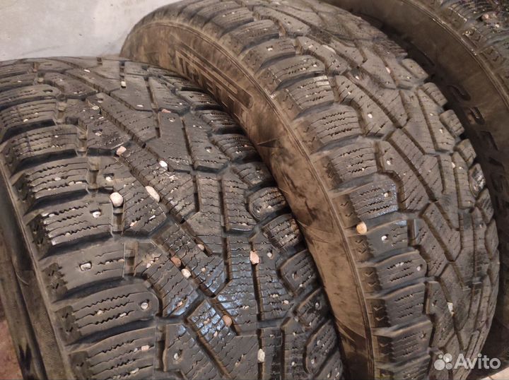 Pirelli Ice Zero 225/65 R17