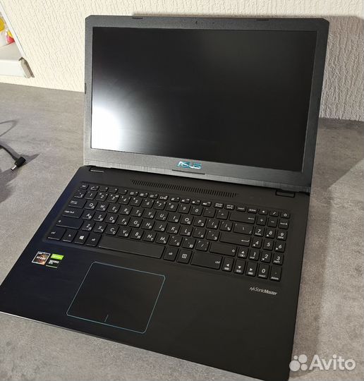 Ноутбук Asus M570DD