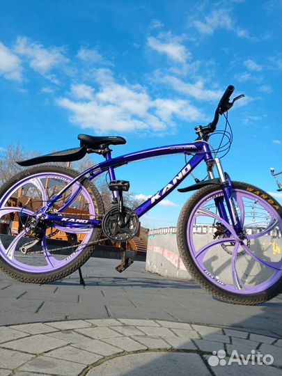 Классный велосипед. 8 скоростей, красивый цвет