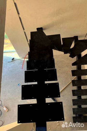 Перила деревянные с монтажем