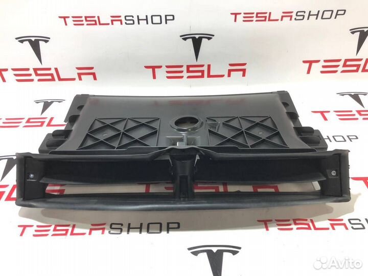 Корпус центрального люверса Tesla Model 3 2021