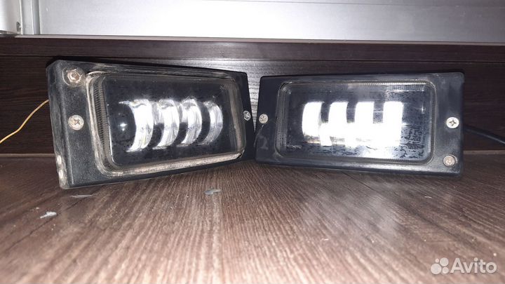 Продам противотуманные фары на ваз 2114