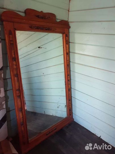 Зеркало старинное