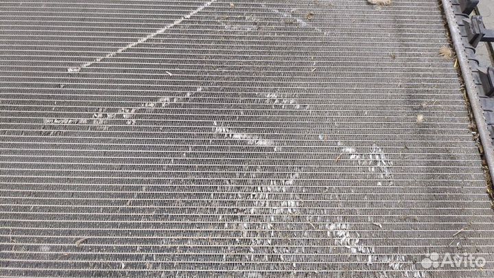 Радиатор охлаждения двигателя Volvo V40, 2014