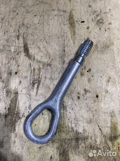 Крюк буксировочный Mercedes-Benz Clk-Class C209