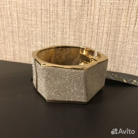 Новый широкий браслет с напылением Glance