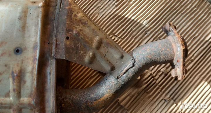 Escape Maverick 2.3 литра L3 глушитель резонатор