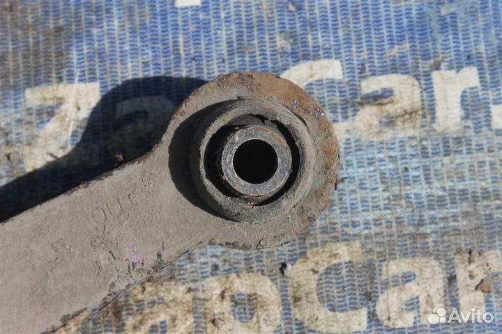 Рычаг задний правый Тойота Авенсис 2