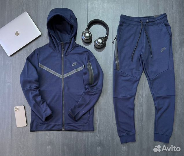 Спортивный костюм Nike