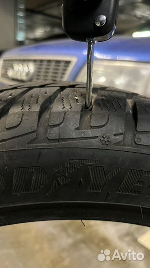 Goodyear UltraGrip Performance 245/40 R18