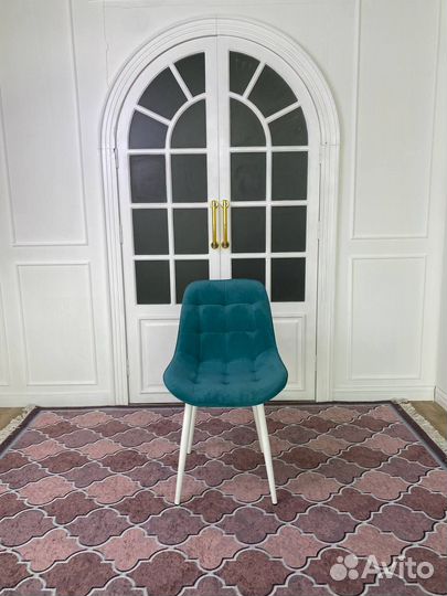 Стулья для посетителей