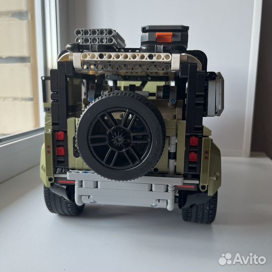 Lego technic 42110 land rover defender