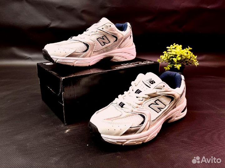 Кроссовки New Balance 530 lux