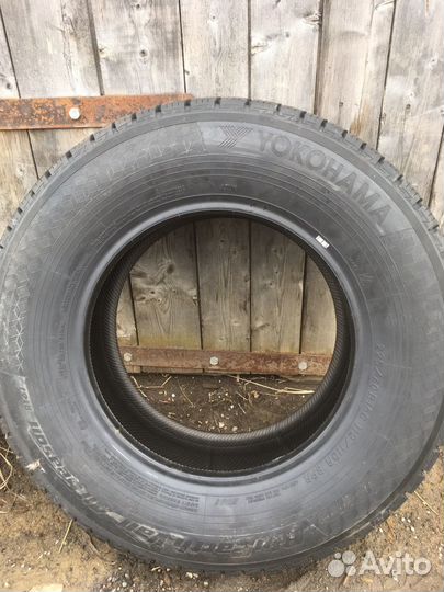 Yokohama BluEarth-Van RY61 225/70 R15C