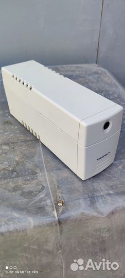 Источник бесперебойного питания (и.б.п)