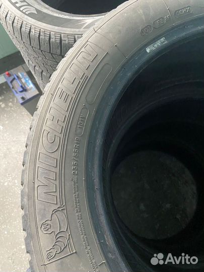 Michelin Agilis 101 235/55 R19