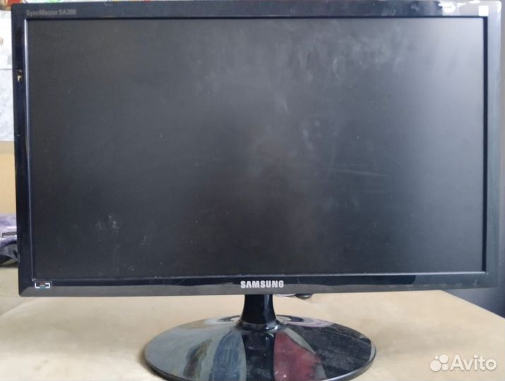 Монитор Samsung