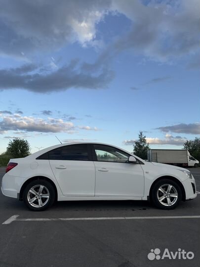 Chevrolet Cruze 1.8 AT, 2013, 121 000 км