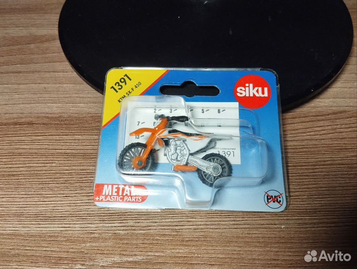 Модель мотоцикла KTM SX-F 450 (siku)