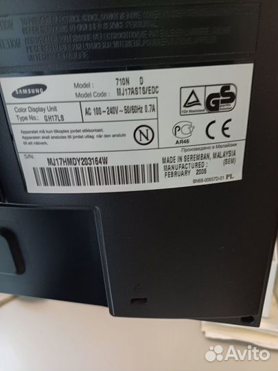 Монитор Samsung SyncMaster 710 n