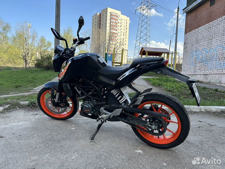 KTM Duke 200
