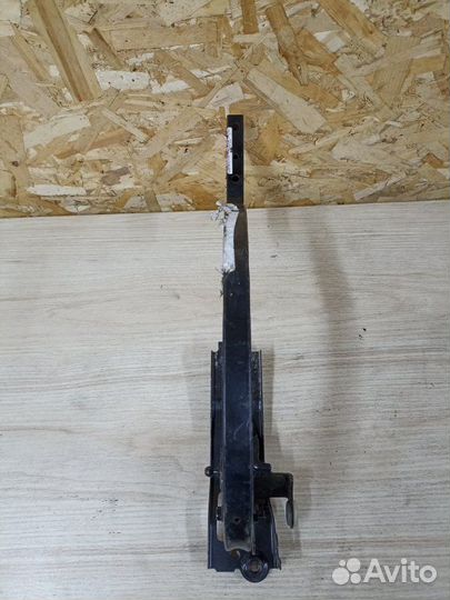 Петля багажника правая Toyota Camry XV70 2018