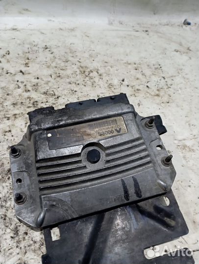 Блок управления двс Рено Меган/Renault Megane II