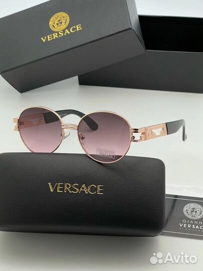 Солнцезащитные очки versace