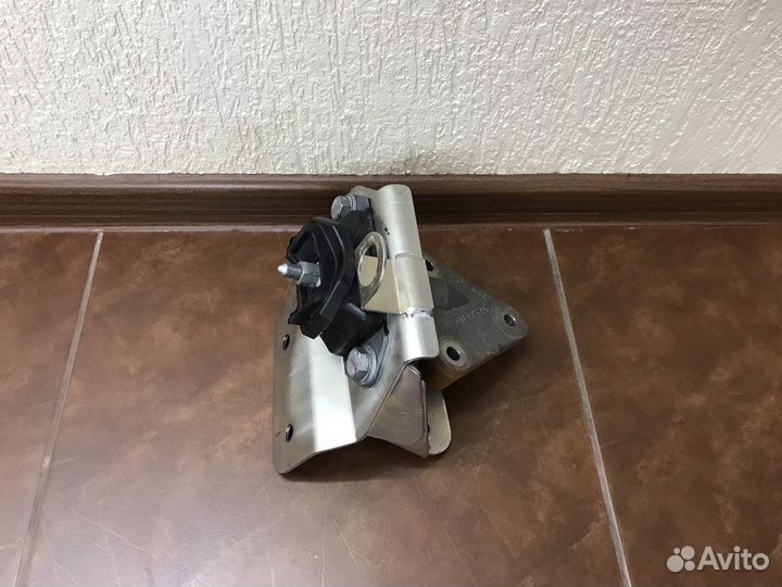 Опора кпп Лада Веста