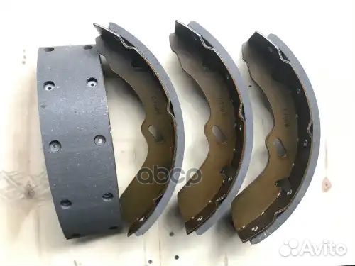 Колодки барабан. hyundai mighty county перед