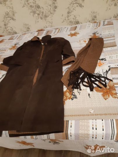 Теплый кожаный женский плащ