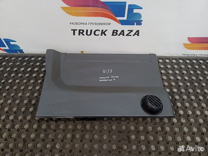 504163512 Крышка бардачка правая Iveco Stralis