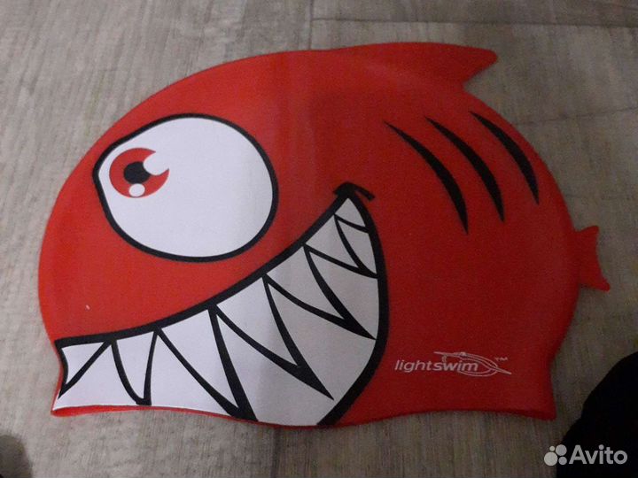 Шапка для купания новая
