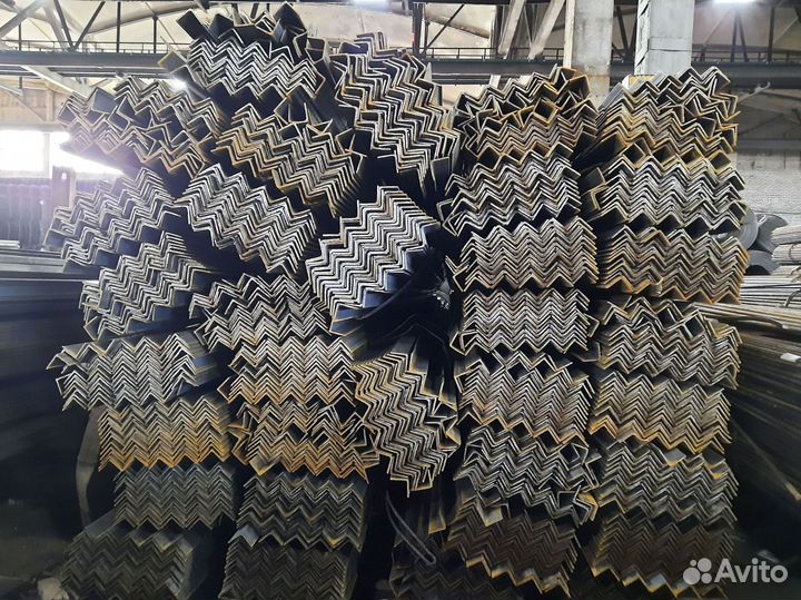 Уголок стальной