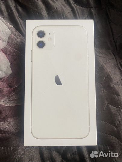Телефон iPhone 11