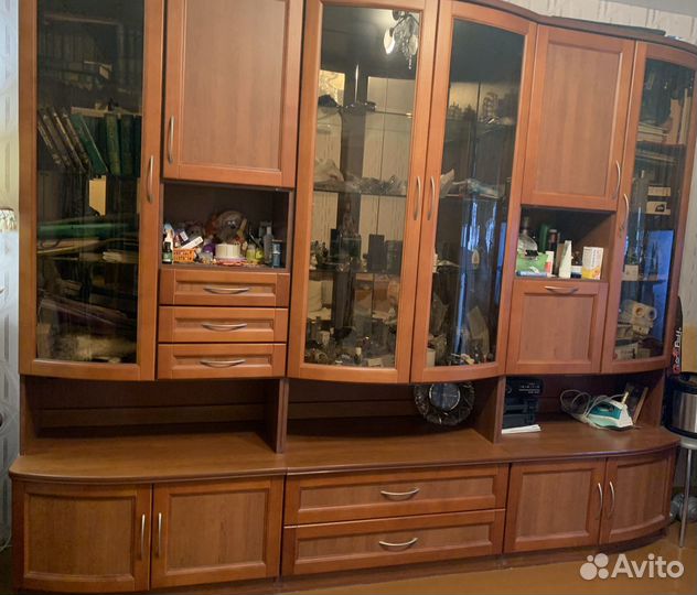 Стенка в гостиную